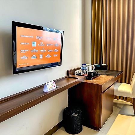 Howard Johnson By Wyndham Pekalongan Eksteriør bilde